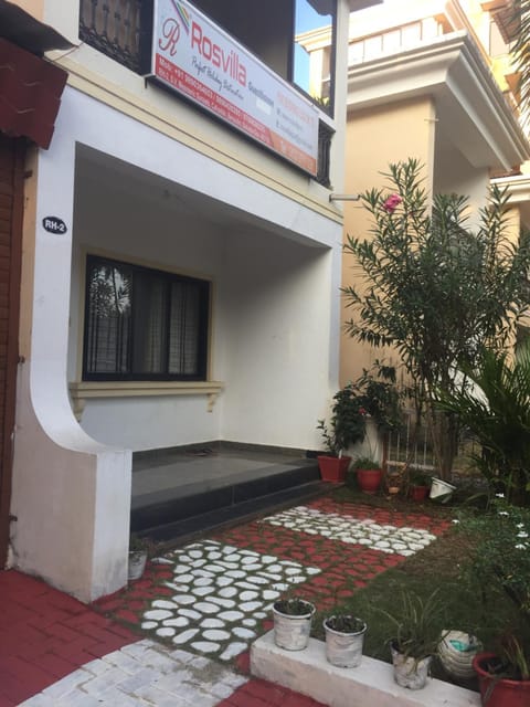 Rosvilla Guest House Bed and Breakfast in Benaulim