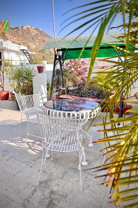 Nahargarh Palace Hotel Bed and Breakfast in Jaipur