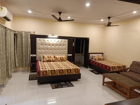 Scindhia Guest House Bed and Breakfast in Varanasi