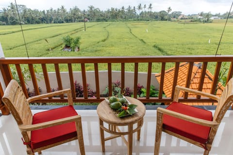 Garden, View (from property/room), Balcony/Terrace, Seating area, Bedroom, Garden view, Mountain view