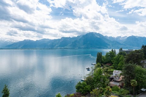 Spring, Day, Natural landscape, Lake view, Mountain view