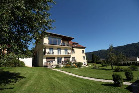 Ferienwohnungen Kircher Villa Baudisch Condo in Villach