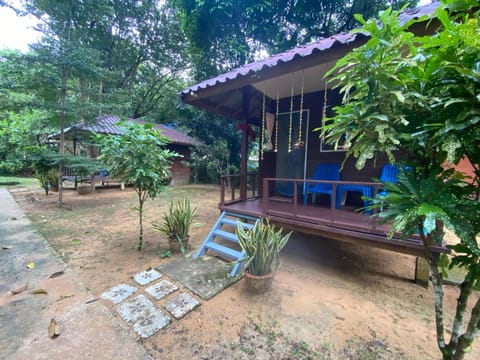 Eco Bungalow Bed and Breakfast in Ko Phayam