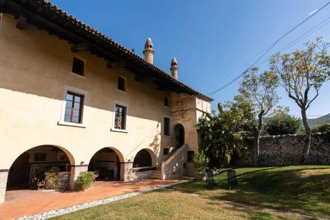 Property building, Garden view, Landmark view