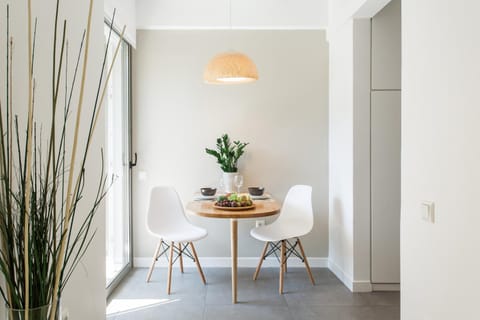 Seating area, Dining area