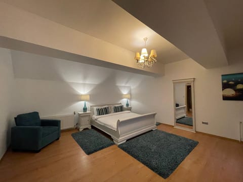 Kyra Luxury Penthouse Apartment in Sinaia