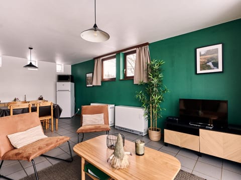 Holiday Home Au bord du Lac 2 by Interhome House in Wallonia, Belgium