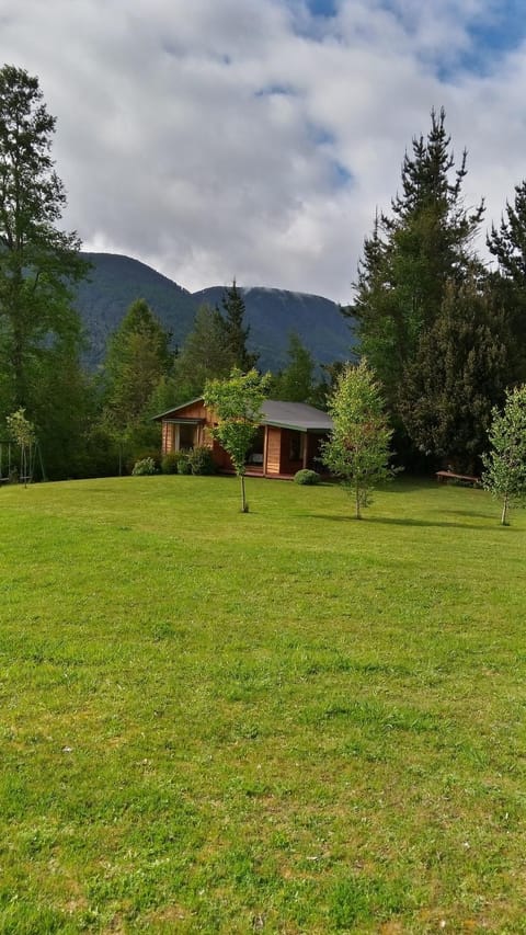 Murmullo de Arroyos Chalet in Pucon