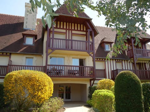 Apartment Domaine de Clairefontaine-1 by Interhome Apartment in Deauville