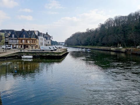 Holiday Home La Coloniale by Interhome Casa in Auray