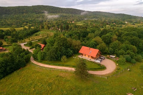 Day, Neighbourhood, Natural landscape, Bird's eye view