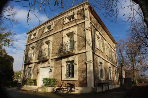 Facade/entrance, Off site, Garden