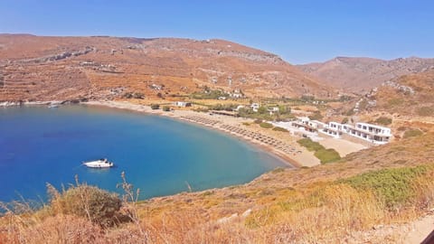 Neighbourhood, Natural landscape, Beach, On site