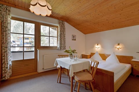 Gästehaus Elfriede Übernachtung mit Frühstück in Mayrhofen
