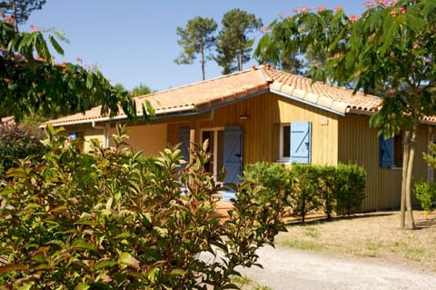Village Vacances Le Lac Marin Campingplatz /
Wohnmobil-Resort in Soustons