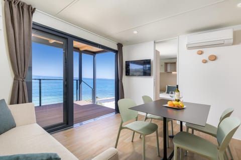Living room, Dining area, Sea view, air conditioner