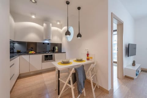 Kitchen or kitchenette, Other, Photo of the whole room, Decorative detail, Dining area, Communal kitchen, Area and facilities, minibar, pet friendly, pet friendly, stove, stove, kitchen, kitchen