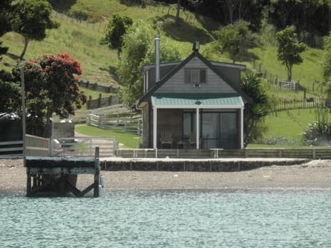 Waiheke Waters Edge Natur-Lodge in Auckland Region