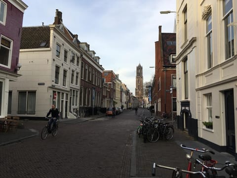 Facade/entrance, Street view