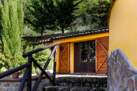 Patio, Facade/entrance