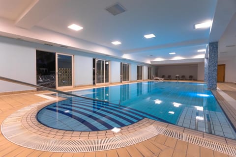 Spa and wellness centre/facilities, Swimming pool