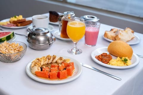 Food and drinks, Breakfast, Continental breakfast, Buffet breakfast