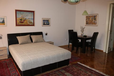 Apartment Centrum Condo in Novi Sad