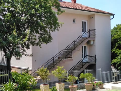 Apartments Sabo Apartment in Primorje-Gorski Kotar County