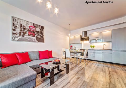 Apartamenty Homely Place 8 - Parking Appartement in Poznan