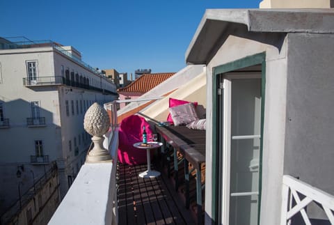 FLH Chiado Terrace Flat Condo in Lisbon