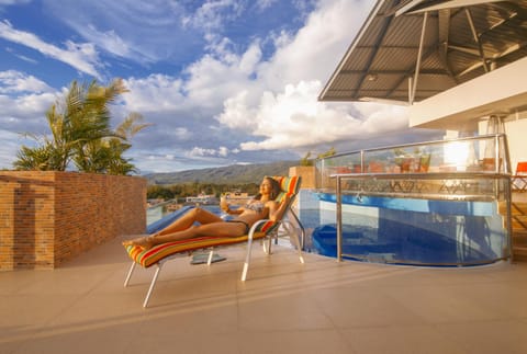 Balcony/Terrace, Swimming pool