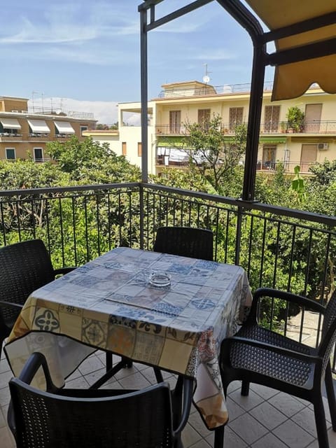 YourHome - Casa Aristide Alojamiento y desayuno in Sant Agnello