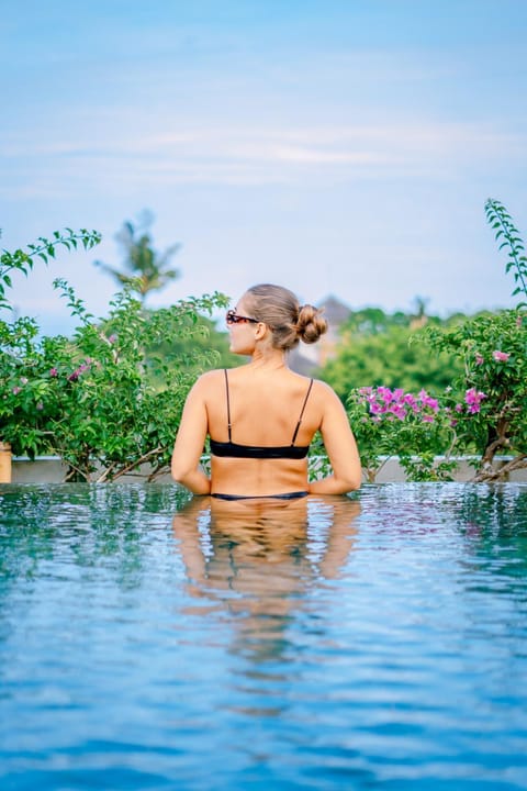 Pool view, Swimming pool