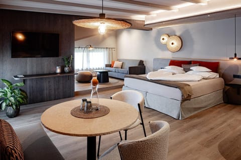 Living room, Bedroom