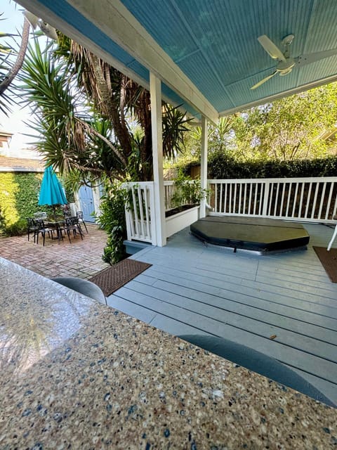 Hot Tub, Balcony/Terrace, Garden view