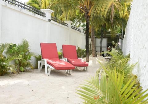 Easy Stay Residence Bed and Breakfast in Trou-aux-Biches