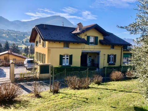 Property building, Natural landscape, Mountain view