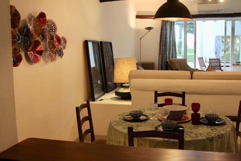 Authentic & Tranquil Villa Villa in Cascais