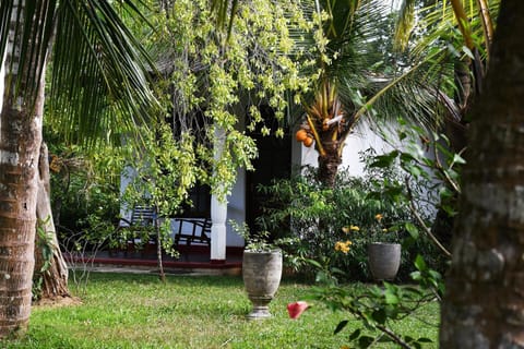 Bay Hill Guest House Vacation rental in Tangalle