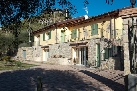 Ca' Belvedere Farm Stay in Liguria