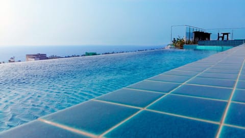 Balcony/Terrace, Pool view, Swimming pool, Swimming pool