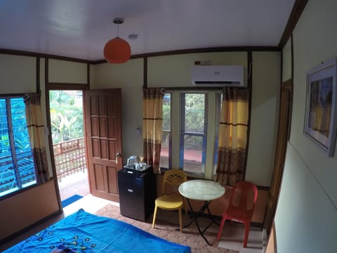 Mango House Apartments Condominio in Panglao