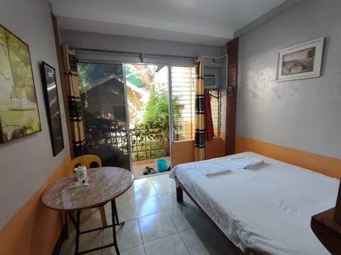 Mango House Apartments Condominio in Panglao