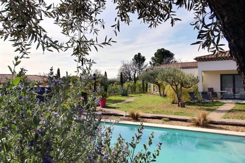 La Villa Aux Oliviers Bed and Breakfast in Flayosc