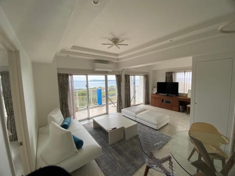 Ocean Front YAMAKAWA Apartment in Okinawa Prefecture