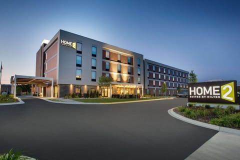 Home2 Suites By Hilton Chicago Schaumburg Hotel in Rolling Meadows