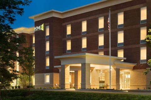 Home2 Suites By Hilton Middleburg Heights Cleveland Hotel in Middleburg Heights
