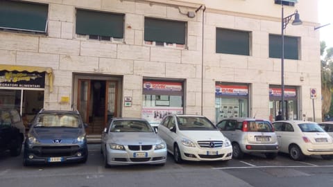 Facade/entrance, Property logo or sign