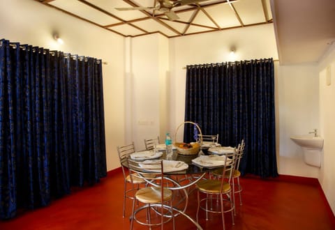 Marari White Home Vacation rental in Alappuzha