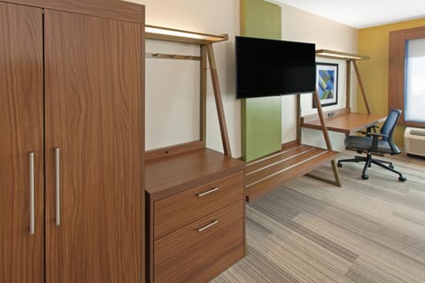 Holiday Inn Express & Suites - Sterling Heights-Detroit Area, an IHG Hotel Hotel in Sterling Heights
